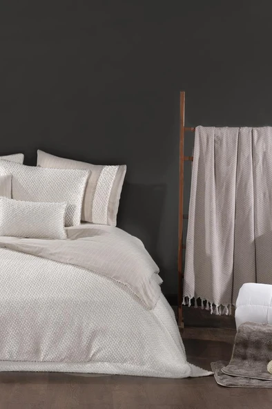Clara Lüks Comforter 13 Parça Çeyiz Seti Ekru ürün görseli 1