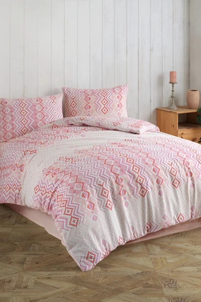 YÜNTEKS Kristal Ranforce Kutulu Nevresim Takımı Çift Kişilik Kilim Pembe ürün görseli 1