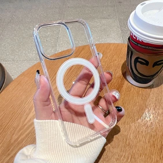 Ennar Apple iPhone 11 Pro Uyumlu Magsafe Sararmaz Şeffaf Sert Mika Silikon Kılıf ürün görseli 1