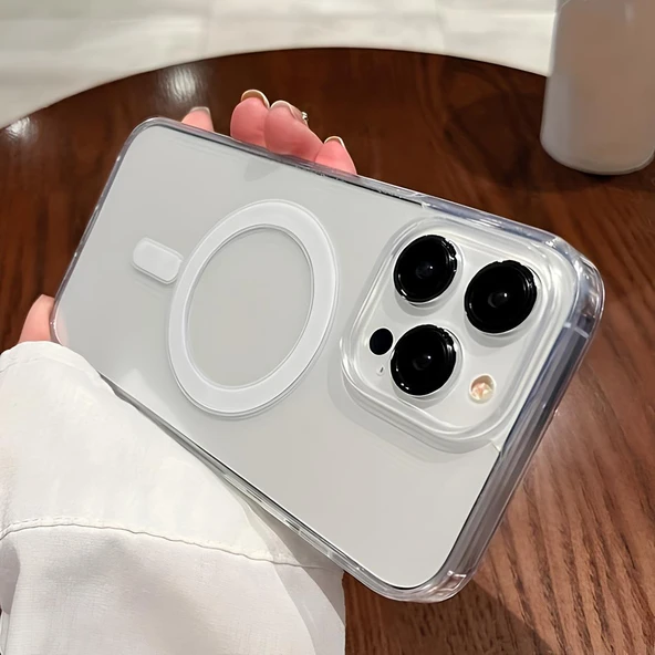 Apple iPhone 14 Pro Max Uyumlu MageSafe Wireless Şarj Özellikli Şeffaf Silikon Kılıf ürün görseli 1
