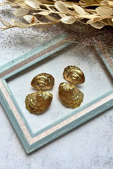 Meva Takı ve Aksesuar Altın Rengi İstiridye Formlu Küpe I Mev'Art Collection ürün görseli 1