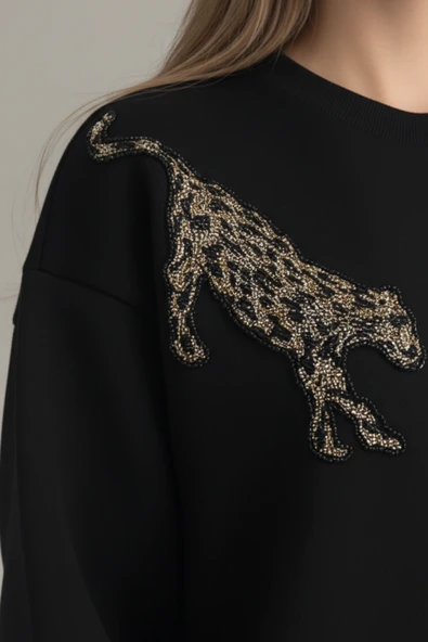 Pul İşlemeli Kaplan Detaylı Oversize Sweatshirt - Resim 6