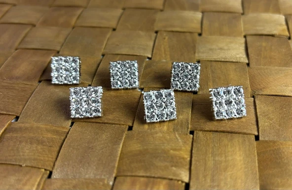 KARE TAŞLI DÜĞME 24 BOY (15,2MM) GÜMÜŞ - 10 ADET (674) ürün görseli 1