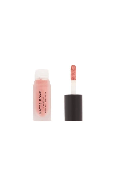 Revolution Matte Bomb Nude Magnet Likit Ruj ürün görseli 1