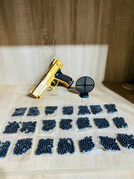 Gold-Siyah ve Gümüş Renk Boncuklu Oyuncak Tabanca 1 Adet +1 adet hedef 9 cm +  21 Paket Boncuk ürün görseli 1