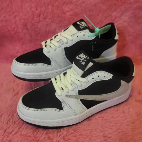 PTTAVM: Jordan 1 Travis Scott Siyah Beyaz