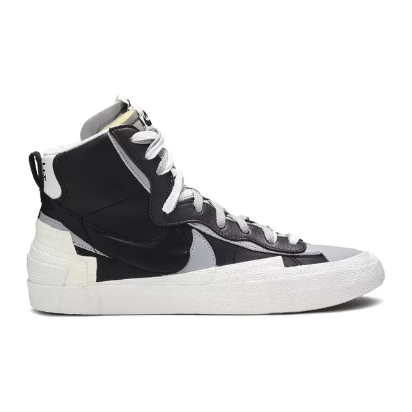 Nike Blazer Mid x Sacai Black Wolf Grey ürün görseli 1