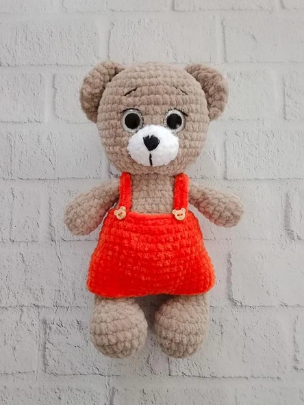 Turuncu Tulumlu Sevimli Ayıcık Amigurumi Organik Oyuncak ürün görseli 1