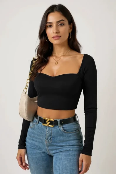 Kadın Siyah Uzun Kol Göğüs Dekolteli Şık Crop Top Bluz - Şık, Rahat ve Kolay Kombinlenebilir ürün görseli 1