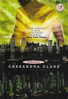 Kemikler Şehri - Ölümcül Oyuncaklar Serisi 1. Kitap Cassandra Clare Artemis Yayınları ürün görseli 1