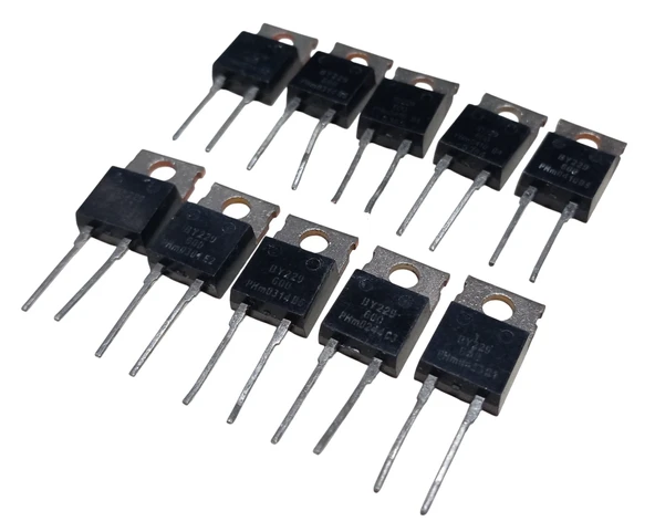 10 Adet BY229-600 8A 600V TO-220 Hızlı Diyot ürün görseli 1