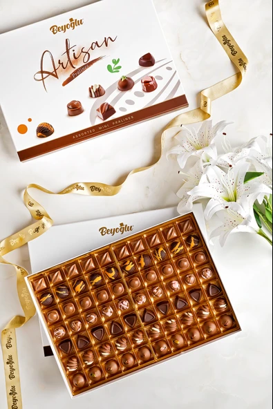 Beyoğlu Çikolata Artizan Assorted Mini Pralin 700 Gr. Hediyelik Kutu - Resim 3