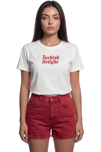 ''Turkish Delight'' Yazılı Nostaljik Baskılı %100 Pamuk Rahat Kesim Premium Kadın Tişört ürün görseli 1