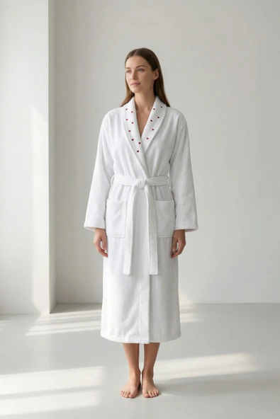 Şalyaka Bornoz Beyaz, Kalp Nakış %100 Pamuk Unisex Spa Için Ideal Kadın ürün görseli 1