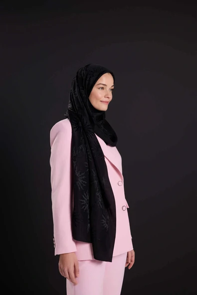 İmannoor Güneş Doğarken Siyah Shiny Jakar Şal 70x200 251-3028-100 ürün görseli 1
