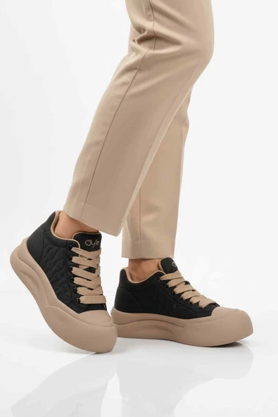 Siyah Bağcıklı Kadın Sneaker Bot ürün görseli 1