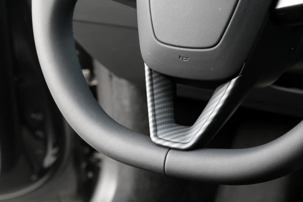 2025+ MODEL Y (JUNIPER) IÇIN DIREKSIYON ALT KAPLAMA KARBON BOYA ürün görseli 1