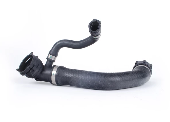 BMW E38 VE E39 M62 MOTOR RADYATÖR ÜST HORTUMU 11537505228 ürün görseli 1
