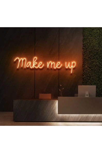 Make Me Up Yazılı Neon Tabela ürün görseli 1