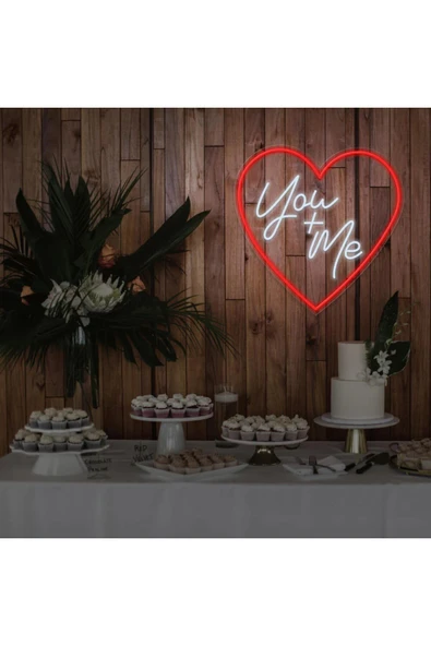You+Me Yazılı ve Şekilli Neon Tabela ürün görseli 1