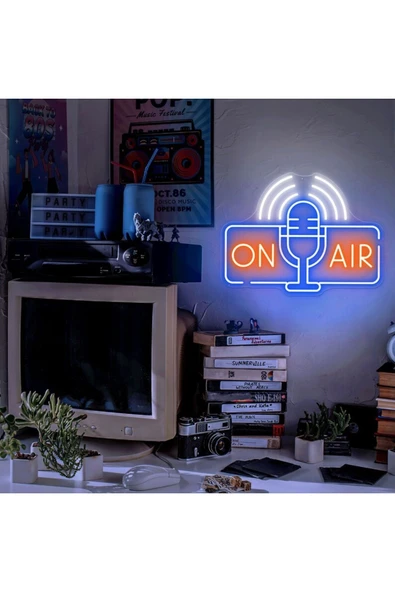 ON AIR Yazılı ve Şekilli Neon Tabela ürün görseli 1