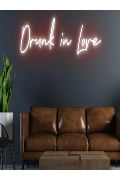 Drunk In Love Yazılı Neon Tabela ürün görseli 1