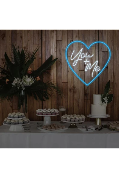 You+Me Yazılı ve Şekilli Neon Tabela ürün görseli 1