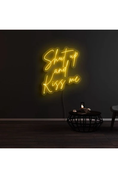 Shut Up and Kiss Me Yazılı Neon Tabela ürün görseli 1