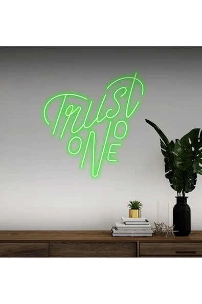 Trust No One Yazılı Neon Tabela ürün görseli 1