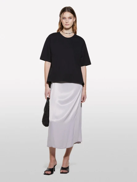 Sisley   %100 Pamuk Arkası Bağcıklı Bisiklet Yaka Regular Fit T-Shirt Kadın Siyah T-Shirt - 325P3F1QL107K ürün görseli 1