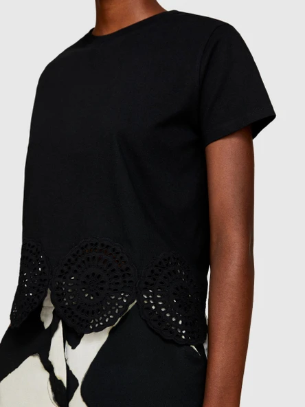 Sisley   %100 Pamuk Altı Dantel Detaylı Bisiklet Yaka T-Shirt Kadın Siyah T-Shirt - 324P3F1QL105I ürün görseli 1
