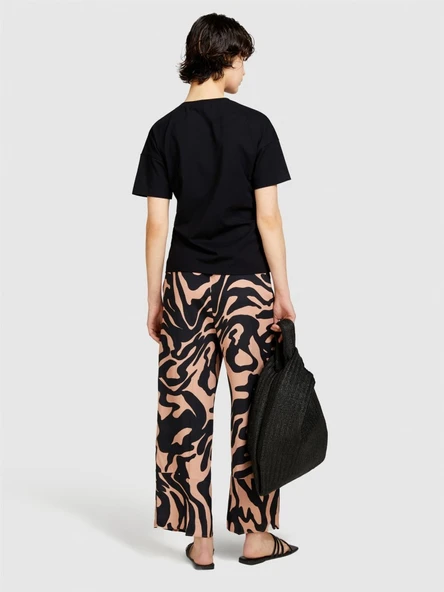 Sisley   %100 Viskoz Beli Lastikli Paça Detaylı Desenli Kloş Pantolon Kadın Mavi Pantolon - 324P4VJDLF05C ürün görseli 1