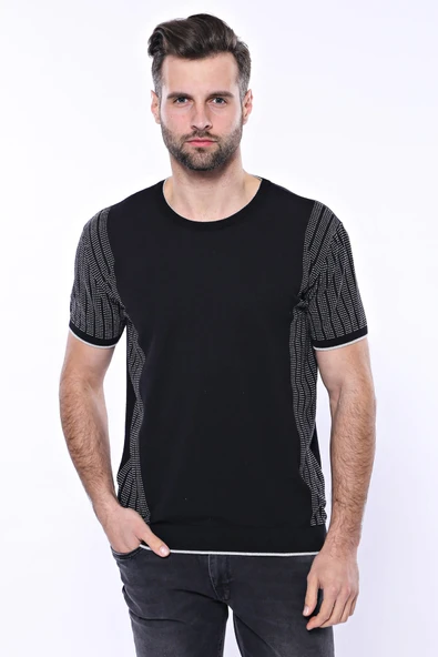 Bisiklet Yaka Kenarları Desenli Siyah Örme T-shirt | Wessi ürün görseli 1