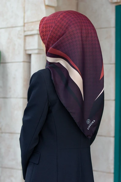% 57 İPEK % 43 VİSKON Twill İpek Degrade Desenli Siyah - Kırmızı Renkli 90x90 Eşarp Dikim Şekli : El Dikişi ürün görseli 1