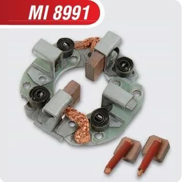 MEGA MI8991 12V KÖMÜR YUVASI MITSUBISHI L300-HYUNDAI H100 4 KÖMÜRLÜ 6,8X18X18 ürün görseli 1