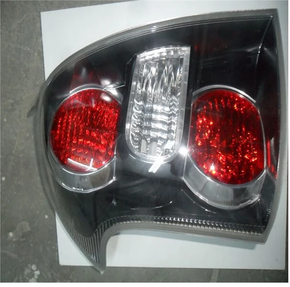 AYGERSAN STOP LAMBASI SAĞ BOYALI TOYOTA COROLLA VERSO 374L 07-09 ürün görseli 1