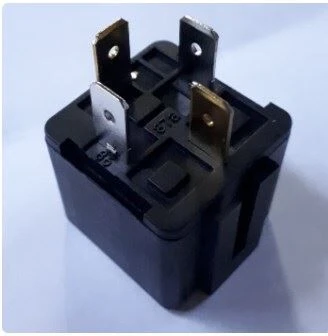 ELO MİNİ RÖLE 12V 40A 4 TERMİNALLİ TOZ KORUMALI ürün görseli 1
