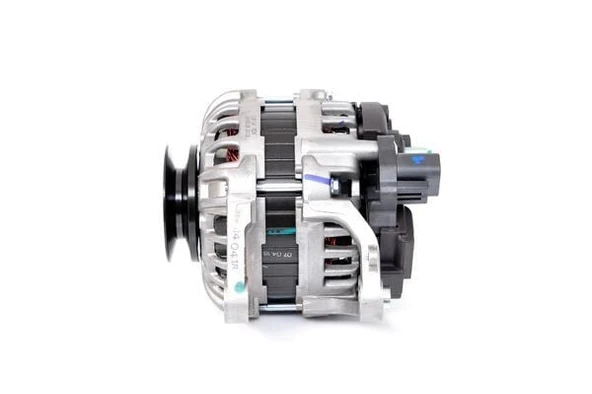 BOSCH ALTERNATÖR 12V 80Ah Yanmar Engınes Marin Mini Tractör Traktör ürün görseli 1