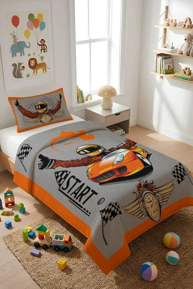Araba Yarışı Temalı  Kadife Kumaş Çocuk ve Genç Yatak Örtüsü Seti (2 Parça) TKY0034 RENKLİ 180 X 240 ürün görseli 1
