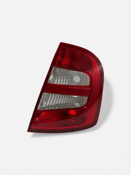 DEPO SKODA FABİA 5 KAPI SAĞ ARKA STOP LAMBASI 1999-2003 ürün görseli 1