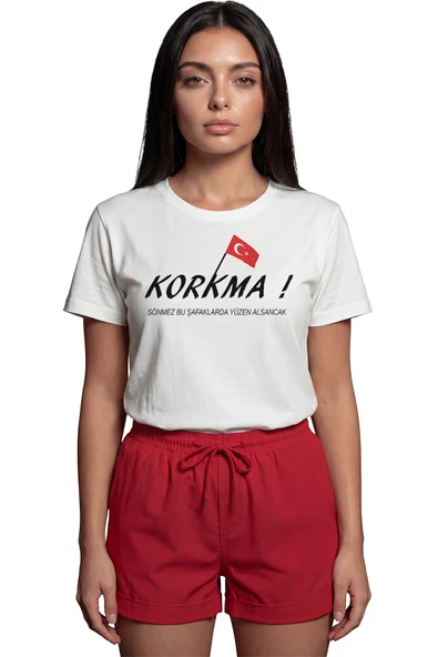 ''Korkma'' İstiklal Marşı Temalı Baskılı %100 Pamuk Rahat Kesim Premium Kadın Tişört ürün görseli 1