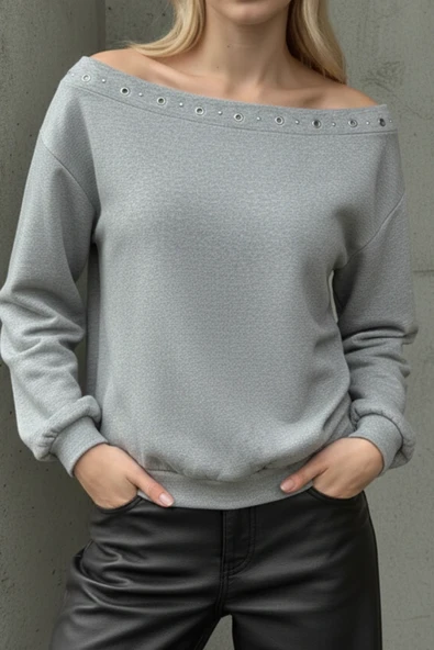 Delikli Kenarlı Omuzları Açık Uzun Kollu Sweatshirt ürün görseli 1