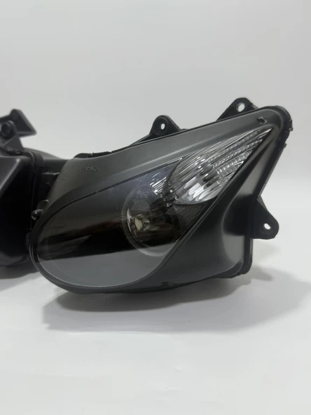 PTTAVM: Kawasaki Ninja ZX10R Ön Far P6108 2006-2007