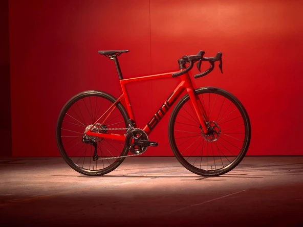 PTTAVM: BMC Teammachine SLR THREE 105 Di2 Karbon Yol Bisikleti