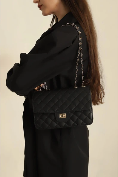 FHD BAGS Kapitone Kilit Kapaklı Ayarlanabilir Zincir Askılı Omuz Çantası ürün görseli 1