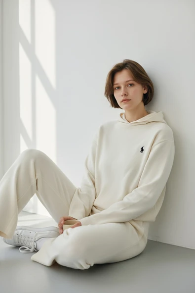 NEWCO Kapüşonlu ve mini sweat alt üst moderen şık tasarım triko ikili set takım ürün görseli 1
