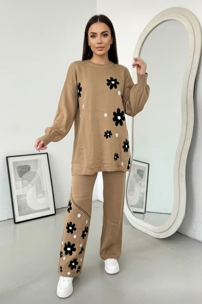 NEWCO Kadın Papatya Temalı Triko Takım Geniş Paça Pantolon İkili Set ürün görseli 1