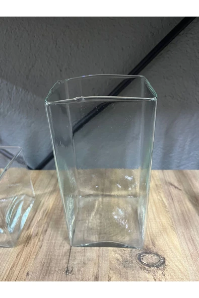 Denizli EL İmalatı Kare Modern Cam Vazo 10x20Cm ürün görseli 1