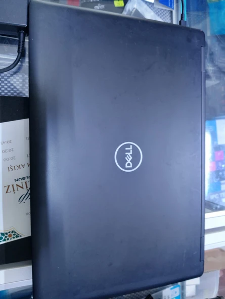 DELL 5590 İ5 8.NESİL 8 GB ürün görseli 1
