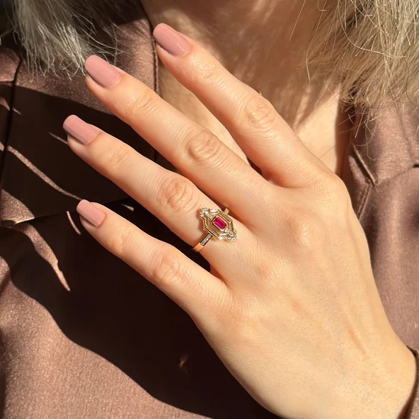 14 Ayar Altın Pembe Taşlı Ruby Vintage Yüzük – Hediyelik ürün görseli 1